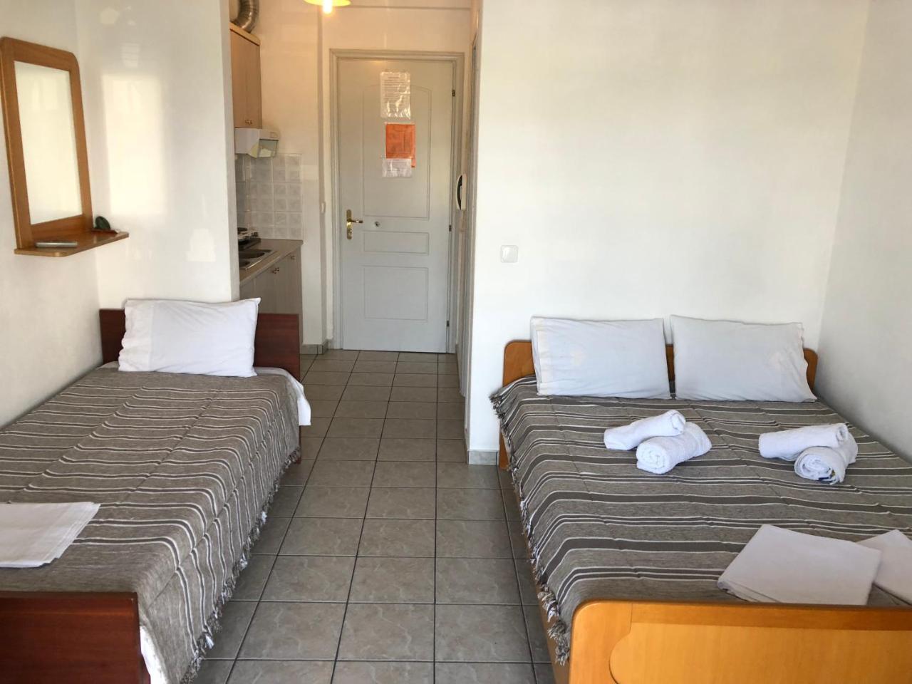 Rooms Lazos Olympiakí Aktí Extérieur photo